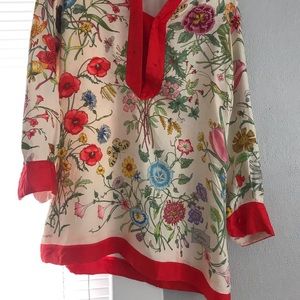 Gucci silk outfit. Vintage